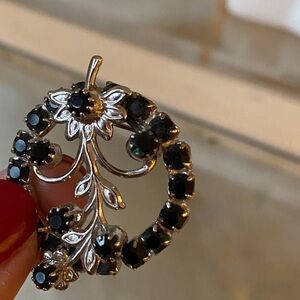 Vintage Silvertoned Brooch w/Blue Rhinestones /Floral Setting. Prong set stones